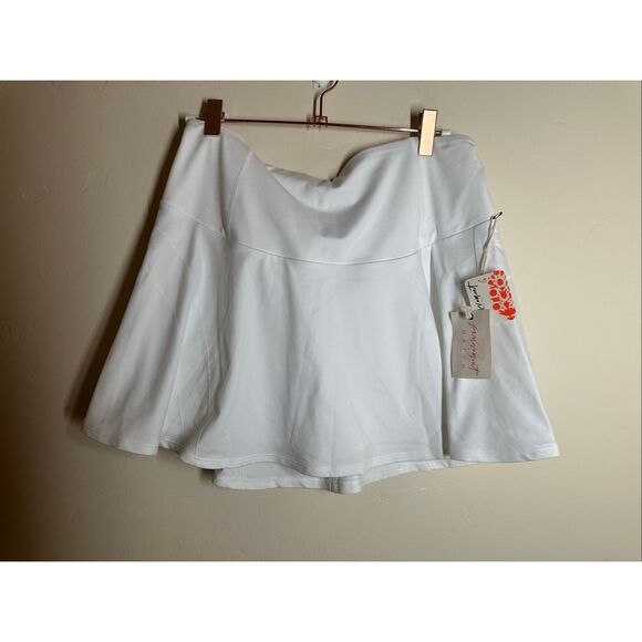 Free People Movement White Athletic Skort Size Medium New - Picture 3 of 7